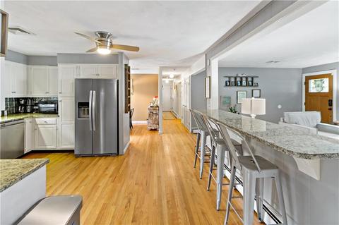 64 Winthrop Rd, Warwick, RI 02888 photo 16