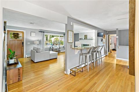 64 Winthrop Rd, Warwick, RI 02888 photo 11