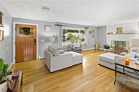 64 Winthrop Rd, Warwick, RI 02888 photo 5