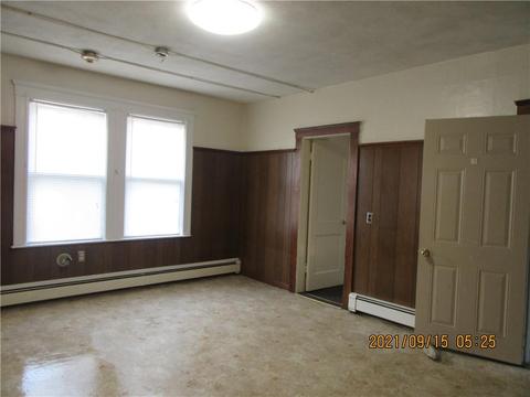 156 Bennett St, Woonsocket, RI 02895 photo 10