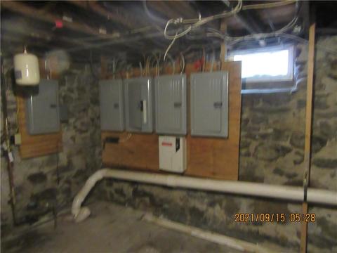 156 Bennett St, Woonsocket, RI 02895 photo 32