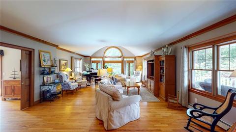 6 Spring Pond Rd, Westerly, RI 02891 photo 3