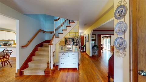 6 Spring Pond Rd, Westerly, RI 02891 photo 2