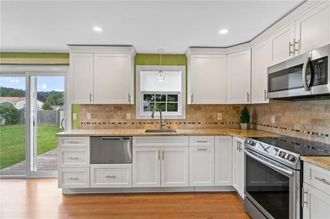 7 Deborah Ave, Coventry, RI 02816 photo 5