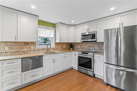 7 Deborah Ave, Coventry, RI 02816 photo 6