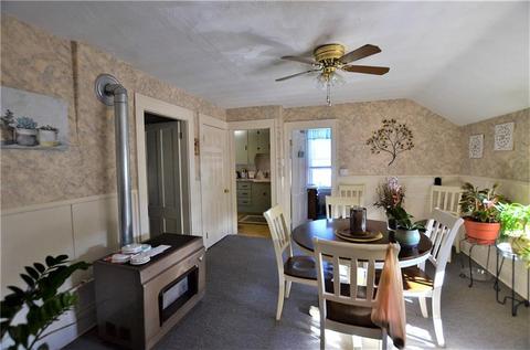 25 Union St, Woonsocket, RI 02895 photo 4