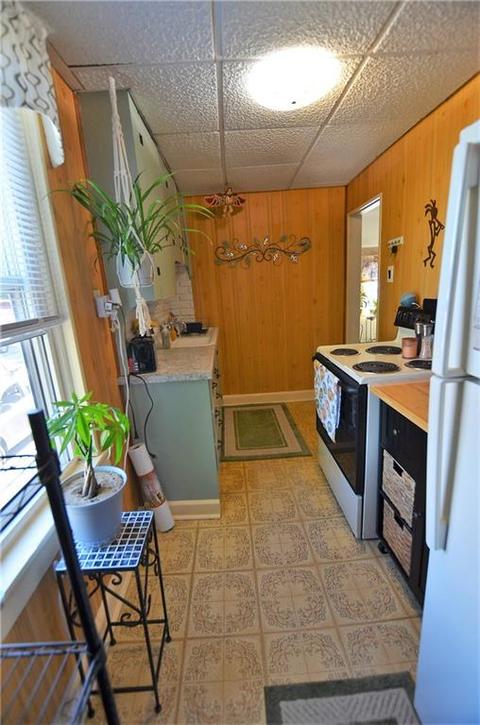 25 Union St, Woonsocket, RI 02895 photo 7