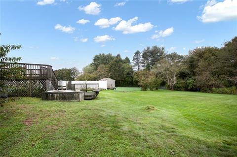 8 Champlin Ter, Middletown, RI 02842 photo 4