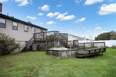 8 Champlin Ter, Middletown, RI 02842 photo 5