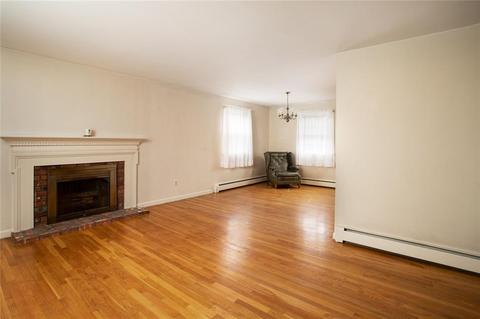 8 Champlin Ter, Middletown, RI 02842 photo 11