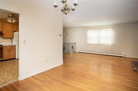 8 Champlin Ter, Middletown, RI 02842 photo 17