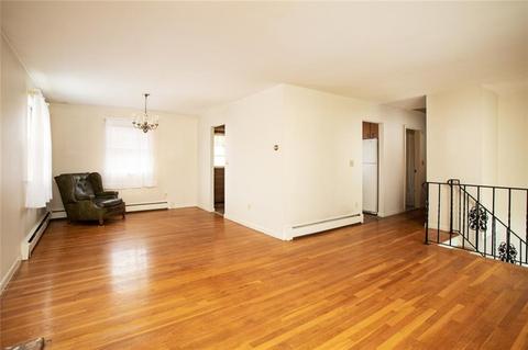 8 Champlin Ter, Middletown, RI 02842 photo 13