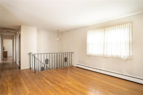 8 Champlin Ter, Middletown, RI 02842 photo 14