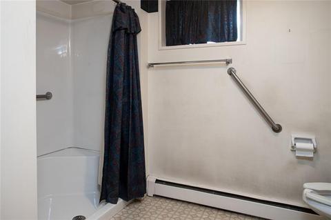 8 Champlin Ter, Middletown, RI 02842 photo 27