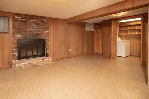 8 Champlin Ter, Middletown, RI 02842 photo 30