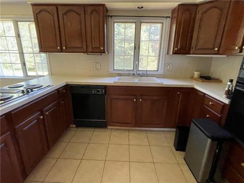 2788 Warwick Ave, Warwick, RI 02889 photo 5