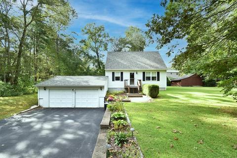 11 Rose Dr, Exeter, RI 02822 photo 3