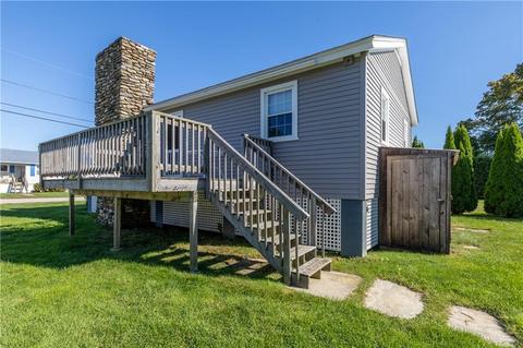 24 Uzzi Ave, Westerly, RI 02891 photo 9