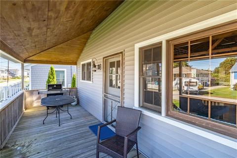 24 Uzzi Ave, Westerly, RI 02891 photo 12