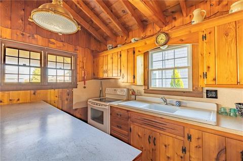 24 Uzzi Ave, Westerly, RI 02891 photo 14