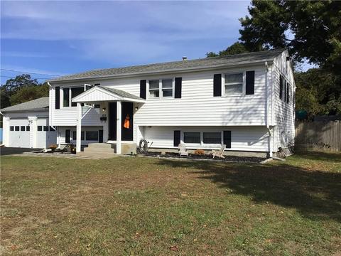 105 Sandy Ln, Warwick, RI 02889 photo 3