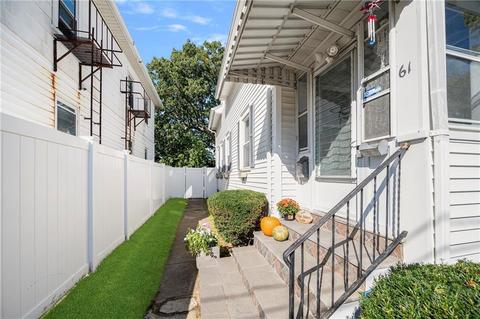 61 Cottage St, Warwick, RI 02886 photo 4