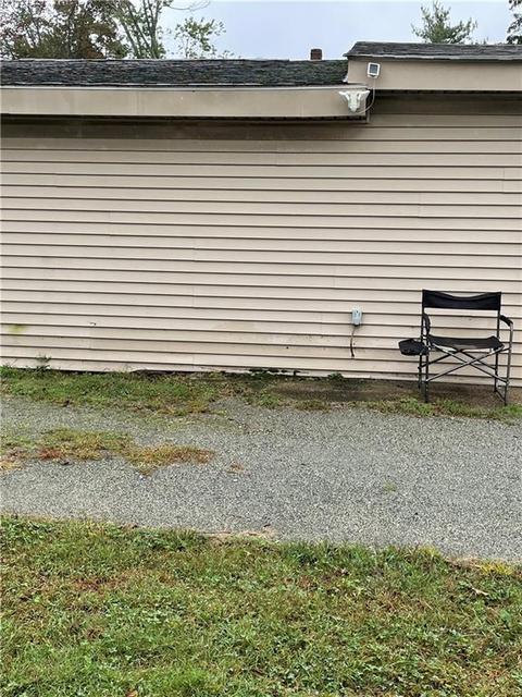 386 Maple St, Warwick, RI 02888 photo 3