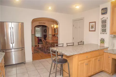 567 S Main St, Woonsocket, RI 02895 photo 10