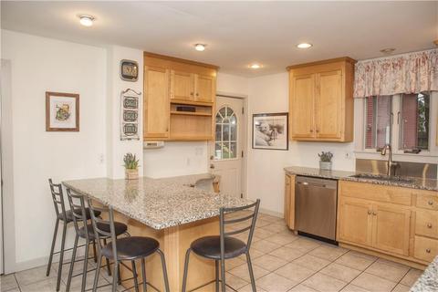 567 S Main St, Woonsocket, RI 02895 photo 7