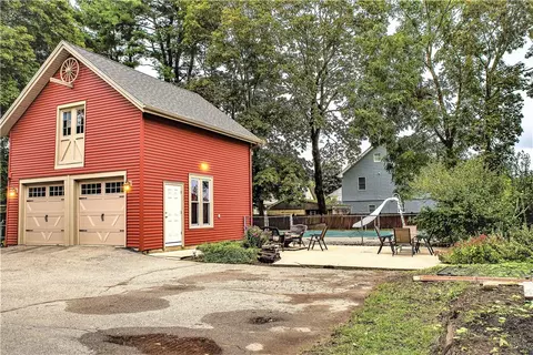 567 S Main St, Woonsocket, RI 02895 photo 4