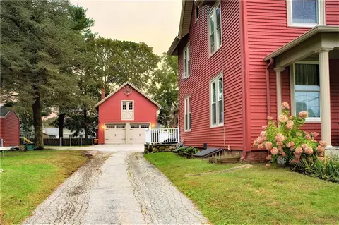 567 S Main St, Woonsocket, RI 02895 photo 6