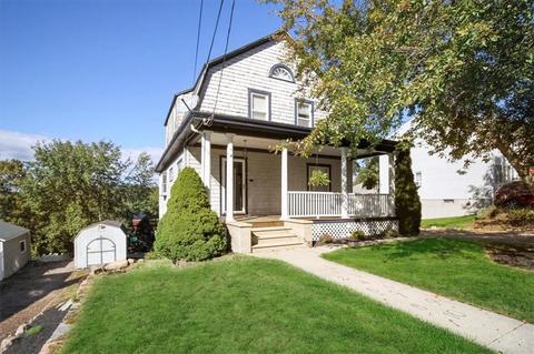 48 Oak St, Westerly, RI 02891 photo 1