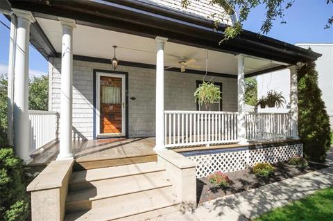 48 Oak St, Westerly, RI 02891 photo 3