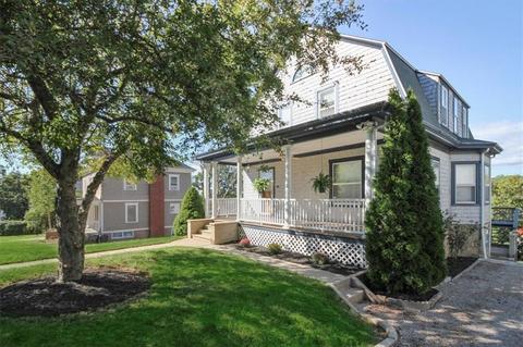 48 Oak St, Westerly, RI 02891 photo 2