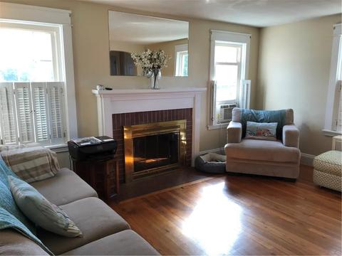 68 Parkside Dr, Warwick, RI 02888 photo 3