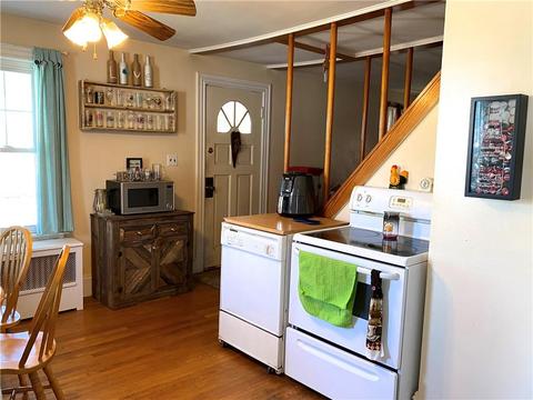 243 Carnation St, Woonsocket, RI 02895 photo 5