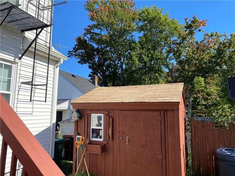 243 Carnation St, Woonsocket, RI 02895 photo 24