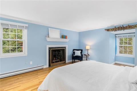 2 Prudence Ln, Warren, RI 02885 photo 14