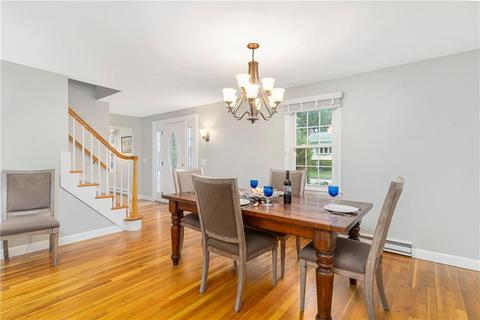 2 Prudence Ln, Warren, RI 02885 photo 7
