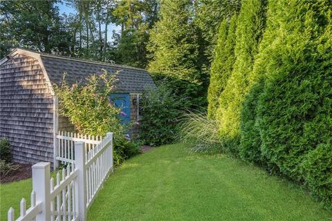 2 Prudence Ln, Warren, RI 02885 photo 28