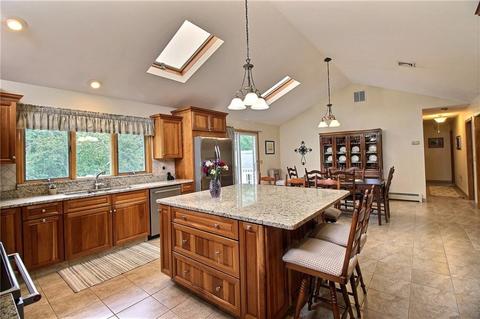 7 Thompson Ave, Westerly, RI 02891 photo 3