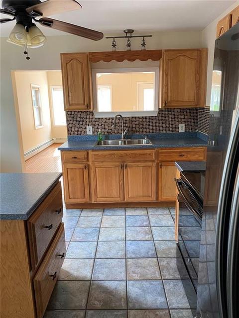 62 Oak St, Westerly, RI 02891 photo 4