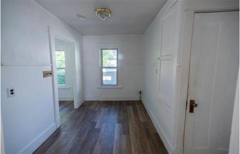 25 Glen Rd, Woonsocket, RI 02895 photo 17