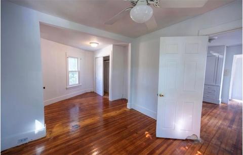 25 Glen Rd, Woonsocket, RI 02895 photo 9