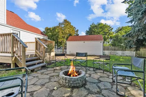 32 Cavalcade Blvd, Warwick, RI 02889 photo 2