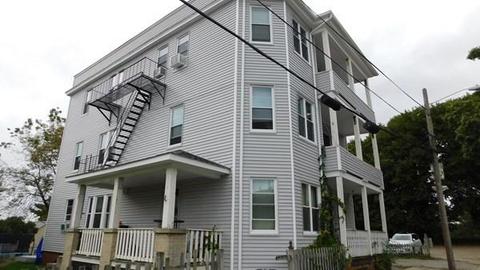 18 Oak Hill Ave, Woonsocket, RI 02895 photo 3