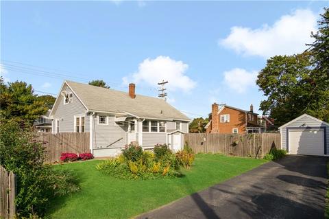 666 Main Ave, Warwick, RI 02886 photo 3