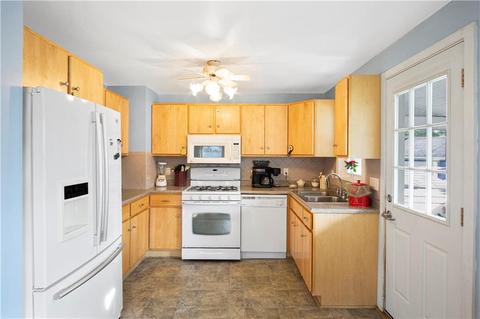 666 Main Ave, Warwick, RI 02886 photo 6