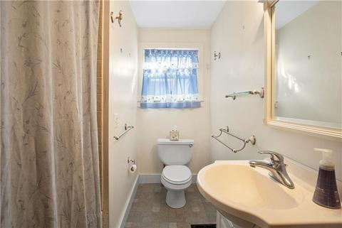 666 Main Ave, Warwick, RI 02886 photo 15