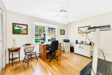 23 Hedgerow Dr, Warwick, RI 02886 photo 18